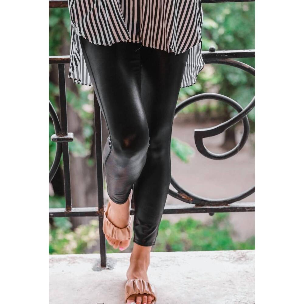 NEW SAGE & CLARE everywhere faux leather leggings in black